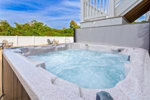 Φωτογραφία από το άλμπουμ του 3054 - Latitude Adjustment σε Southern Shores