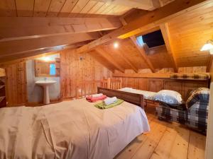 Ένα ή περισσότερα κρεβάτια σε δωμάτιο στο 20 minutes from the Cervino Sky Paradise ski lift +24 φωτογραφίες