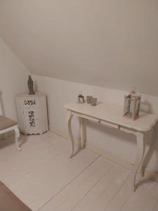 Billede fra billedgalleriet på Farmhouse Cozy House In The Countryside i Stokkemarke + 17 billeder