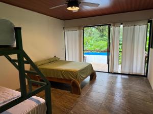 Ένα ή περισσότερα κρεβάτια σε δωμάτιο στο Casa Castaña