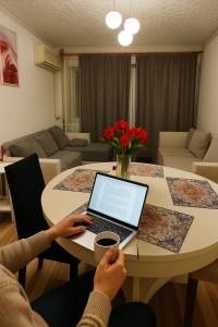 Χώρος καθιστικού στο Friendly two-room apartment