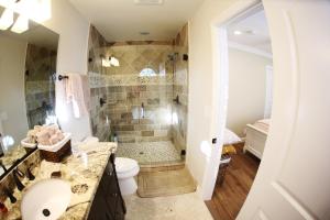 Et badeværelse på Destination #26 + 18 billeder