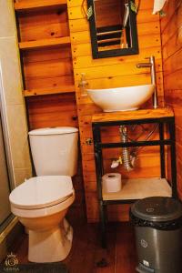 Ένα μπάνιο στο Cabaña Alma de Campana +18 φωτογραφίες