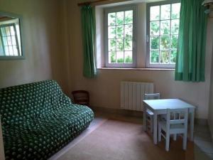 Χώρος καθιστικού στο Gîte familial & authentique avec jardin arboré, entre Angers & Le Mans, idéal visites & détente - FR-1-410-208