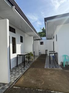 Το κτήριο όπου στεγάζεται  το διαμέρισμα