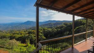 Γενική θέα στο βουνό ή θέα στο βουνό από  αυτή η παραθεριστική κατοικία +7 φωτογραφίες