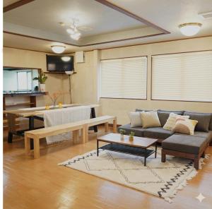 Χώρος καθιστικού στο ザホテル湯沢オリエンタル