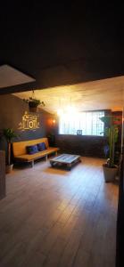 Χώρος καθιστικού στο viva la vida