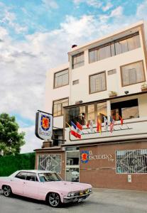 Το κτήριο όπου στεγάζεται  το ξενοδοχείο