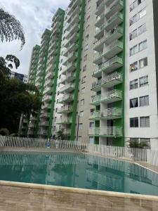 Πισίνα στο ή κοντά στο Hermoso apartamento amoblado en Dosquebradas