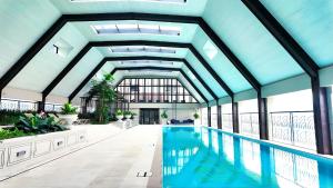 Бассейн в Paxtonz French Vintage Studio Empire City Near One Utama или поблизости +2 фотографии