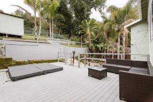 Ban công/sân hiên tại Adorable studio In Oakland Zoo Neib