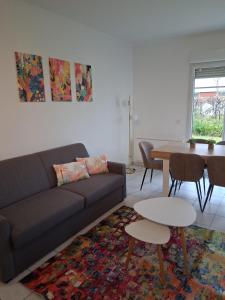 Χώρος καθιστικού στο calme, jardin, pres Disneyland +26 φωτογραφίες