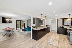 Ảnh trong thư viện ảnh của Cardiff 3BD Oasis with Private Pool and Hot Tub Only 10 min to Beach ở Encinitas