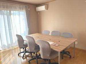 Οι επιχειρηματικές εγκαταστάσεις ή/και οι αίθουσες συνεδριάσεων στο Cozy House Azumino