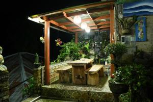 Κήπος έξω από το Villa Kubu Gitgit +2 φωτογραφίες