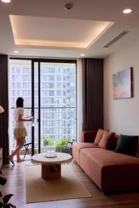 Gallery image of Yên home - 2Brd lake view homestay Onsen Ecopark in HÆ°ng YÃªn +29 photos