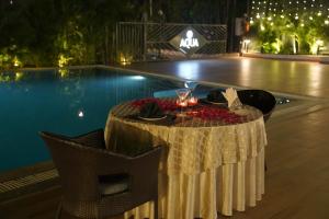 Bazén v ubytování Safal Retreat nebo v jeho okolí + 18 fotografií