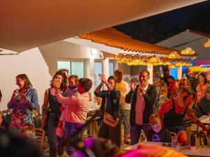 Gæster der bor på Mobil-home confortable avec terrasse à Saint-Jean-de-Monts - API-1-52-1117