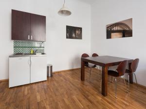 
Kuchnia lub aneks kuchenny w obiekcie Apartment Krakow Zegadłowicza
