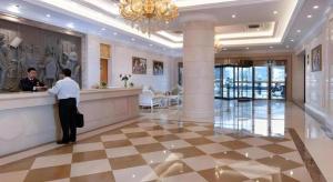 Vstupní hala nebo recepce v ubytování Vienna Hotel Jiangsu Kunshan Changjiang North Road Fenghuangcheng