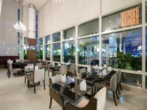 Un restaurant sau alt loc unde se poate mânca la Centre Point Sukhumvit Thong-Lo