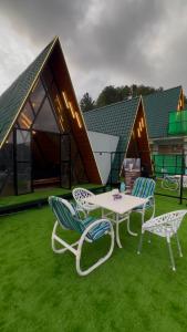 Φωτογραφία από το άλμπουμ του Huts nathia Gali σε Bāzār