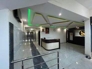 Zona de hol sau recepție la S L N comfort