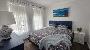 Ένα ή περισσότερα κρεβάτια σε δωμάτιο στο Brand New Home with Pool +51 φωτογραφίες