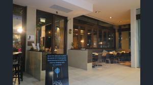 Εστιατόριο ή άλλο μέρος για φαγητό στο Casuarina Drift - Stylish Santai Studio by uHoliday +2 φωτογραφίες