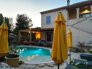 Bassein majutusasutuses Au Ciel Étoilé või selle lähedal