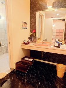 Ένα μπάνιο στο 岐阜ホテルグレイス +15 φωτογραφίες