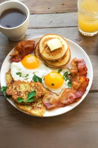 Možnosti snídaně pro hosty v ubytování Chic Land Hotel 12