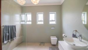 Ένα μπάνιο στο Wokuphumla +27 φωτογραφίες