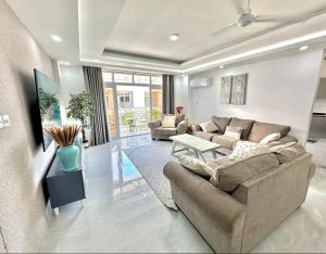 Χώρος καθιστικού στο 3 Bedroom Mombasa Nyali