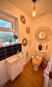 Et badeværelse på Holly Cottage + 12 billeder