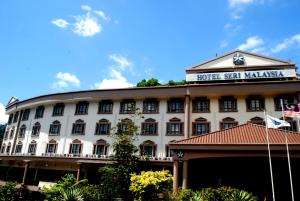 Bangunan di mana terletaknya hotel