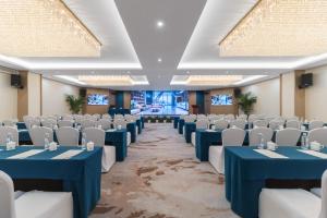 Khu vực ghế ngồi tại Royalton Hotel Hefei USTC