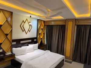 صورة لـ Mahnoor Living Apartment Peshawar في بيشاور