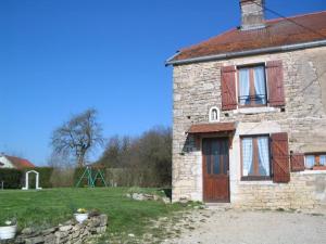Galeriebild der Unterkunft Chambre Bleue, A l'abri du pin in Melin