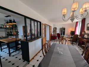 Χώρος καθιστικού στο Chambre 2 Le Domaine des Vignes