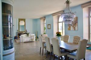 Χώρος καθιστικού στο Chambre de La Demeure des Monts de Gy