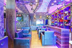 Fotografie z fotogalerie ubytování Hotel O Daffodil Lodge Dolphin restaurant v destinaci Jānla