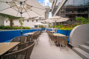 Φωτογραφία από το άλμπουμ του Kora A110 – Luxury Pool Access Beachfront Studio σε Layan Beach