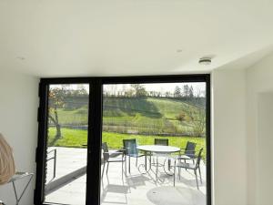 Μπαλκόνι ή βεράντα στο Charming holiday home with garden