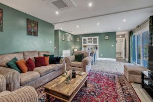 Χώρος καθιστικού στο Roe Barn