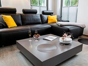 Фотография из галереи Penthouse 27 & SPA in Villa Mathilde в городе Бинц