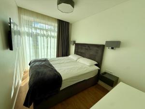 En eller flere senge i et værelse på Varpo 17