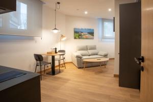 Χώρος καθιστικού στο UHARTE SUITES by Urdaibai Experience