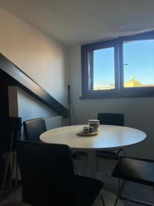 Χώρος καθιστικού στο Francis Apartment